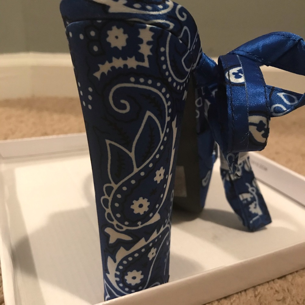 Blue bandana heel - Picture 3 of 5